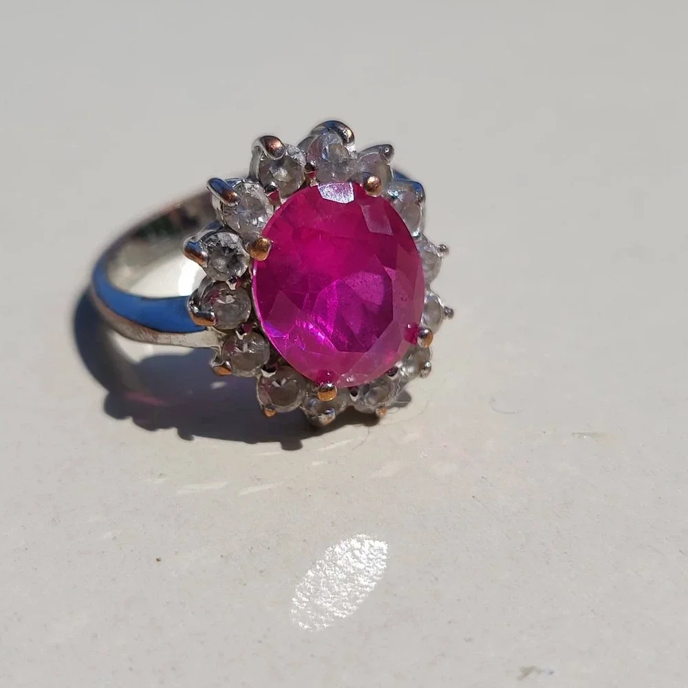 Vintage Pink Synthetic Stone Silver Tone Cocktail Ring Size 7.75 Oval Cluster